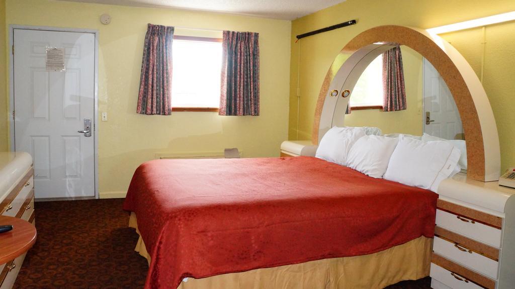Royale Inn Kansas City Exterior photo